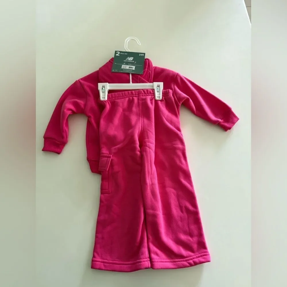 New Balance Baby Girl Vibrant Pink Hoodie & Sweatpants Set, 24M, NWT